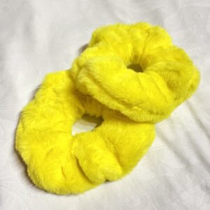 Γούνινο Χουχουλιάρικο Κίτρινο Super Soft Scrunchies
